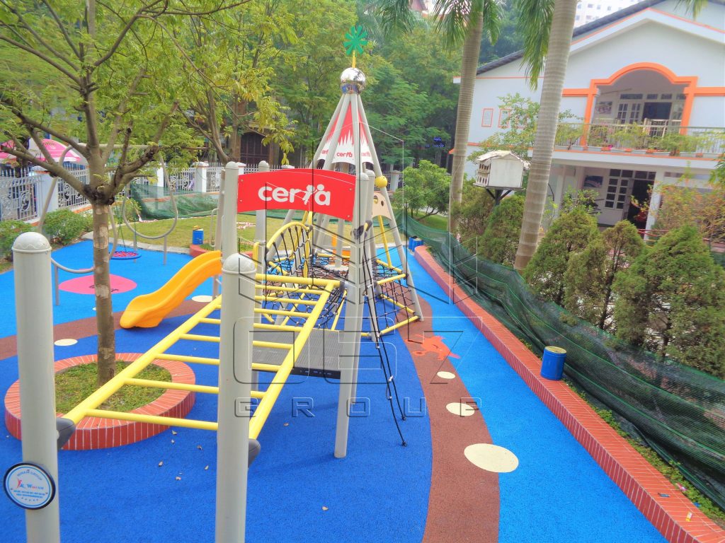Kindergarten playground with seamless EPDM safety surfacing
